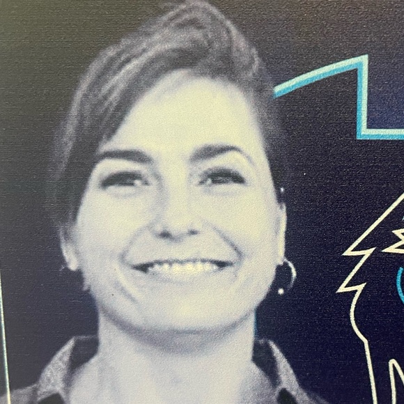 Meet your Posher, Danielle - Picture 1 of 1